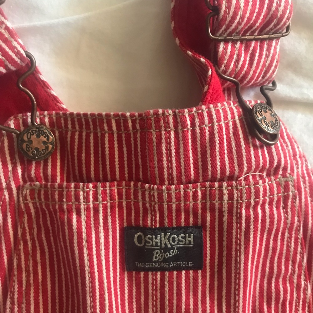 Kids’ OshKosh B’Gosh overalls